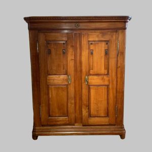 Schrank Kirschbaum massiv 19. Jahrhundert