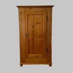 Weichholzschrank