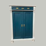 Vertiko im Shabby Chic